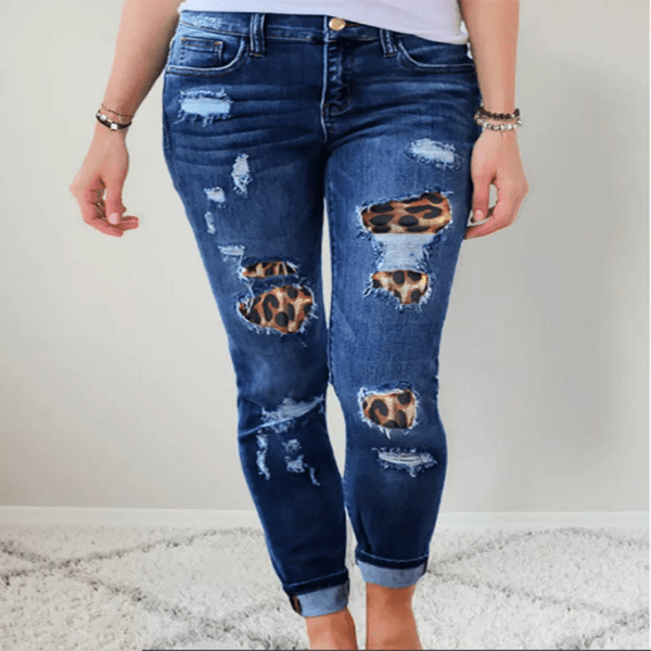 Leopard Patch Ripped Pocket Skinny Jeans